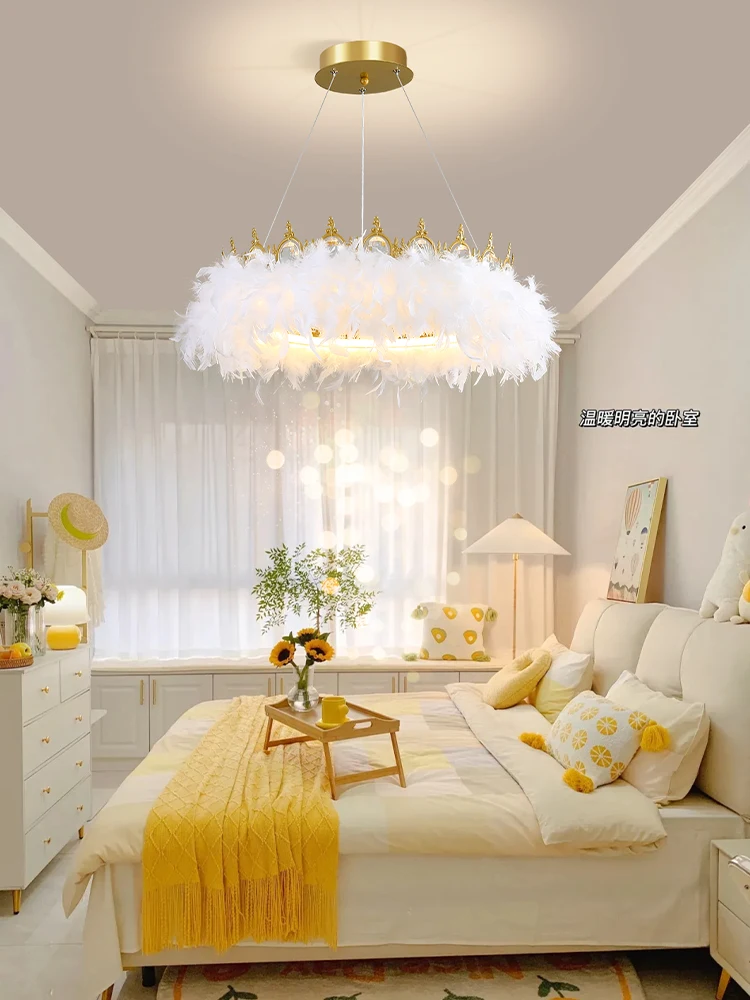 רומנטי, לבן נוצות אורות תליון תאורה פנימית חדר האוכל גופי התקרה למיטה עיצוב חדר LED הכתר תלויות מנורות4