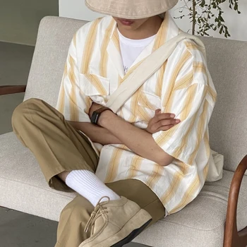 יפנית רטרו פשוטה פסים עם שרוול קצר חולצת גברים מקסימום בקיץ רופף מזדמן ברחוב חולצות ג ' קטים זכר בגדים