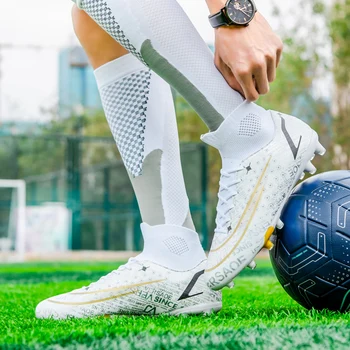 עמיד כדורגל נעלי מגפי חיצונית מסי Chuteira החברה נעלי ספורט סיטונאי עבור Futsal הכשרה Matche קל משקל בגודל 35-45